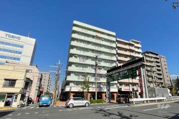東糀谷ダイヤモンドマンションの外観（南西側から）
