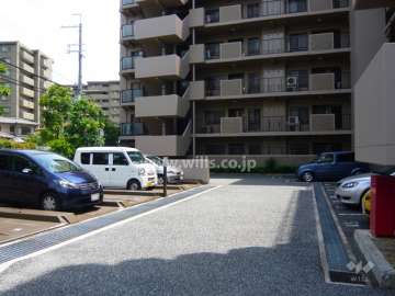 屋外機械式駐車場