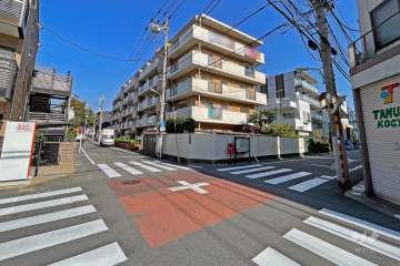 東糀谷ローヤルコーポの外観（南西側から）