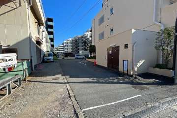 敷地内駐車場（屋外平面式）
