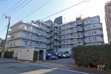 サンマンション東糀谷の外観(北西側から)