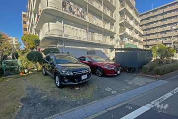 敷地内駐車場（屋外平面式）