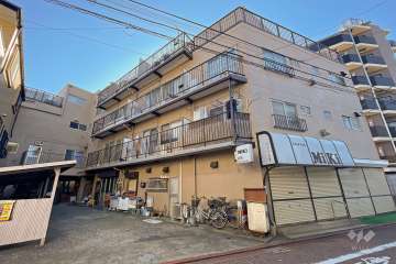 日の出ハイツの外観（北西側から）