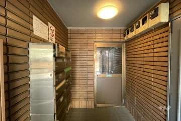 エントランスホール