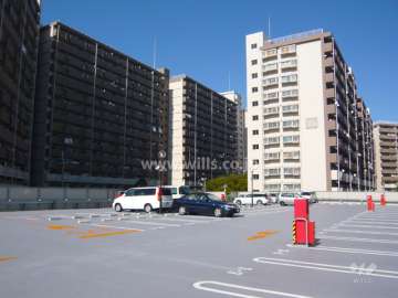 駐車場（立体駐車場の屋上）