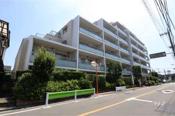 ファミールグラン南雪ヶ谷パークサイド