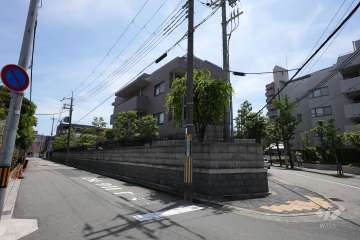 ステイツ甲子園口の外観（北側から）