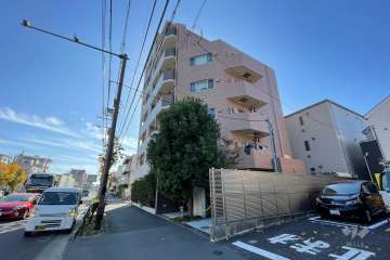 エルヴィエントアース大森山王の外観（北側から）