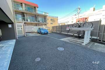 敷地内駐車場（屋外平面式）