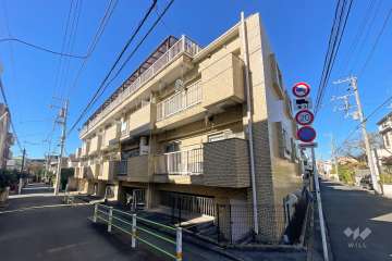 南馬込ヒミコマンションの外観（東側から）