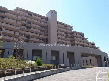 コート甲子園南1番館の外観（北側から）
