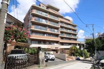 グランシティ南馬込の外観（南側から）