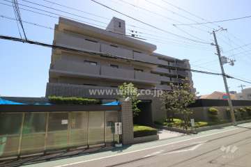 レックス・ラフィーナ西宮北口の外観（北東側から）