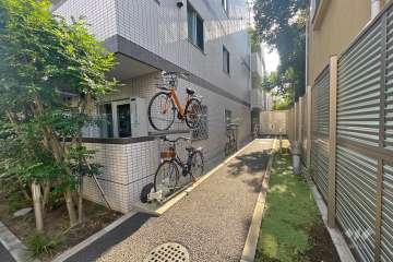 駐輪場（敷地内北西側）