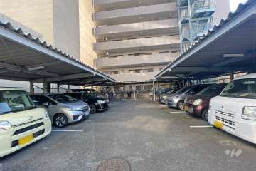 敷地内駐車場（屋外平面式）