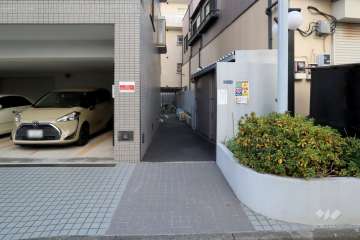 駐輪場の出入り口
