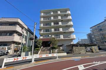 ベルエア多摩川の外観（西側から）