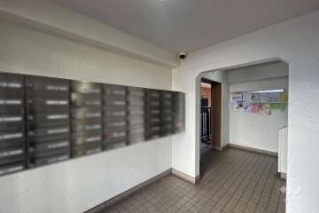 エントランスホール（共用ポスト）