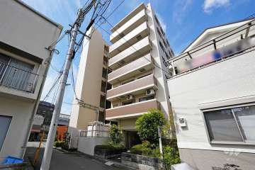 ランデージ市役所通りの外観（北東側から）