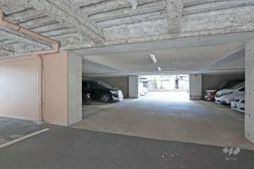 敷地内駐車場（屋内平面式）　