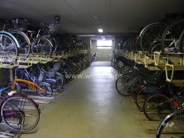 屋内にある駐輪場