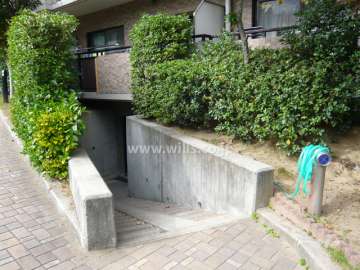 駐輪場出入り口