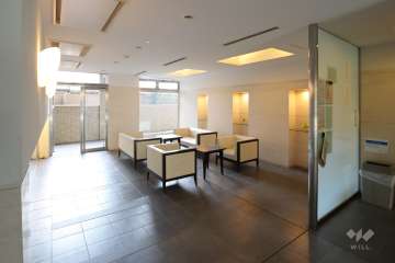 エントランスホール