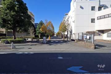 駐車場の出入り口