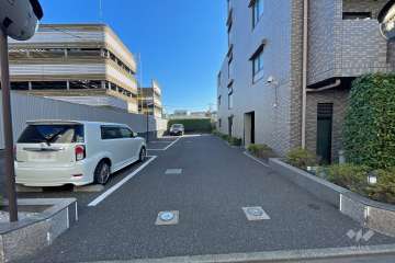 敷地内駐車場（屋外平面式）