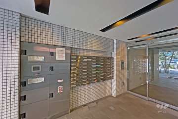 宅配ボックスと共用ポスト