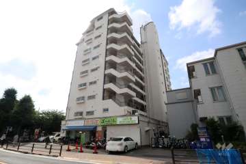 カーサ大岡山の外観（北西側から）