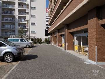 敷地内駐車場（屋外平面式　屋内機械式）