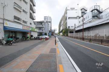 敷地北側の前面道路　