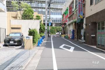 敷地東側の前面道路　