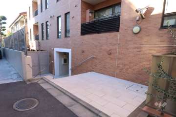 エントランスアプローチ