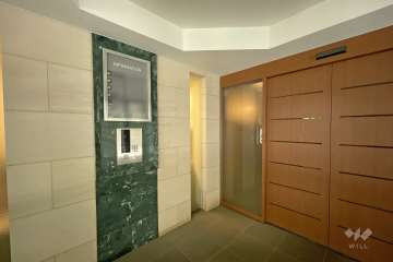 エントランスはオートロック付きです。