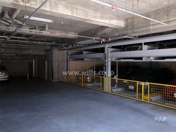 敷地内駐車場（屋内　機械式と平面式とがあります。）