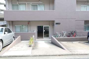 サブエントランス