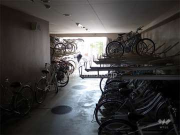 屋内にある駐輪場