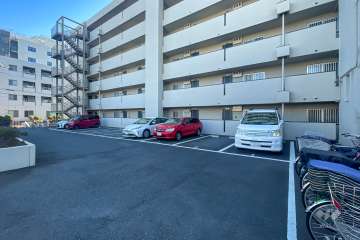 敷地内駐車場（屋外平面式）