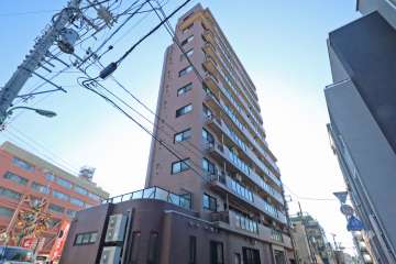 グランイーグル梅屋敷の外観（北西側から）