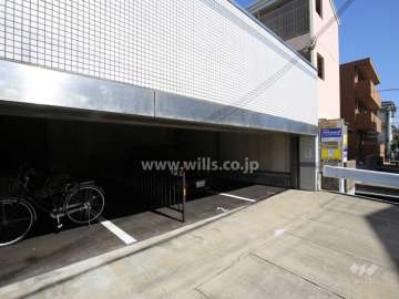 敷地内駐車場（屋内平面式）