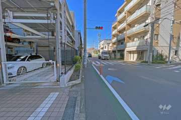 敷地北側前面道路（東側から）