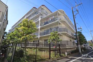 レック東多摩川スカイハイツ２号館の外観(北東側から)