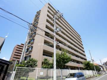 ロイヤルシャトー香枦園の外観（南西側から）