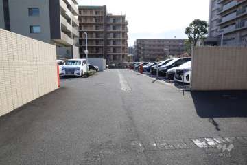 敷地内駐車場（屋外平面式）