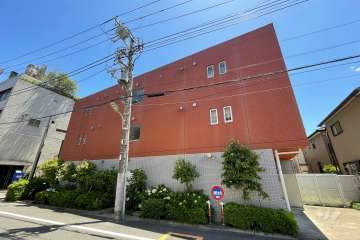 クレイシア矢口の外観（北西側から）