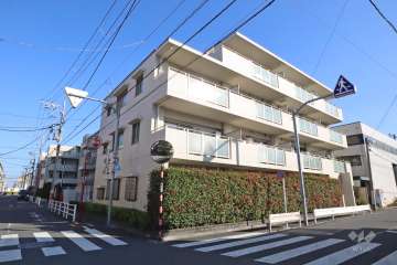 クリオ多摩川ラ・モードの外観(北西側から)