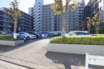 敷地内駐車場（屋外平面式）