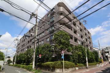 東急ドエルアルス矢口の外観(南側から)
